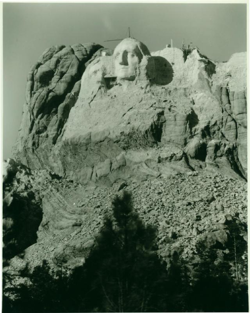 Black-Hills-SD/1024x768_Mount_Rushmore construction 02.jpg